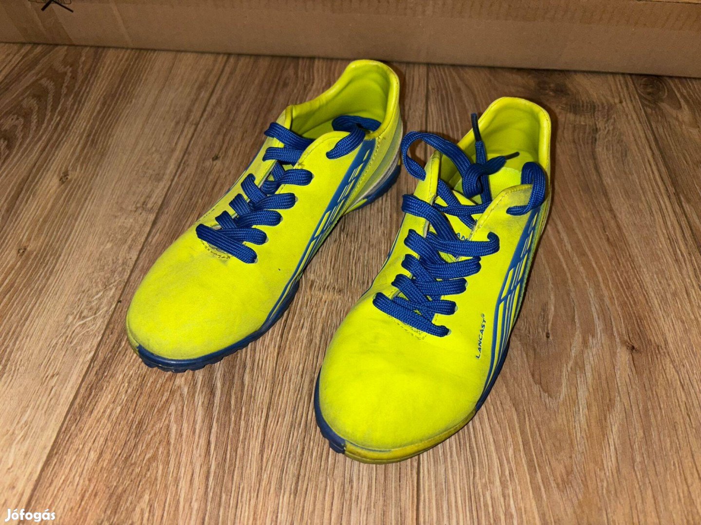 35-ös Lancast focicipő