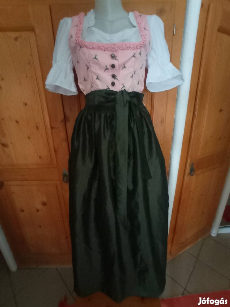 36/38 dirndl ruha köténnyel 