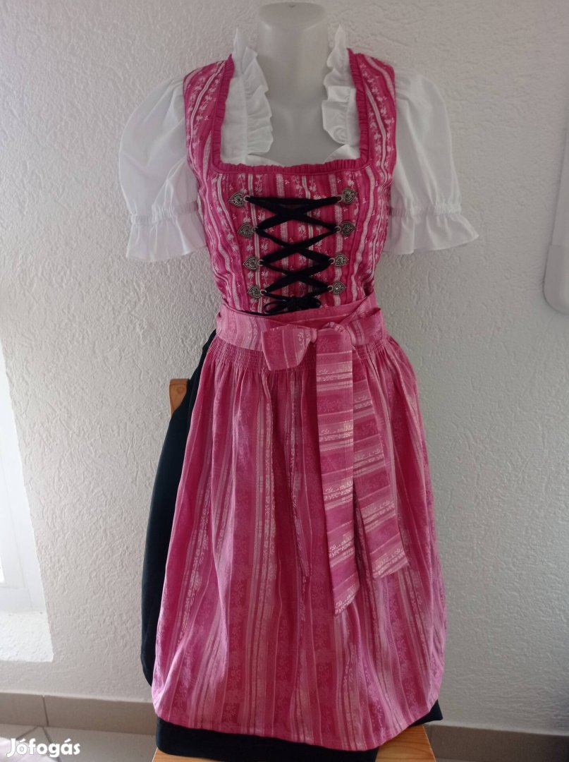 36/38 dirndl ruha köténnyel 