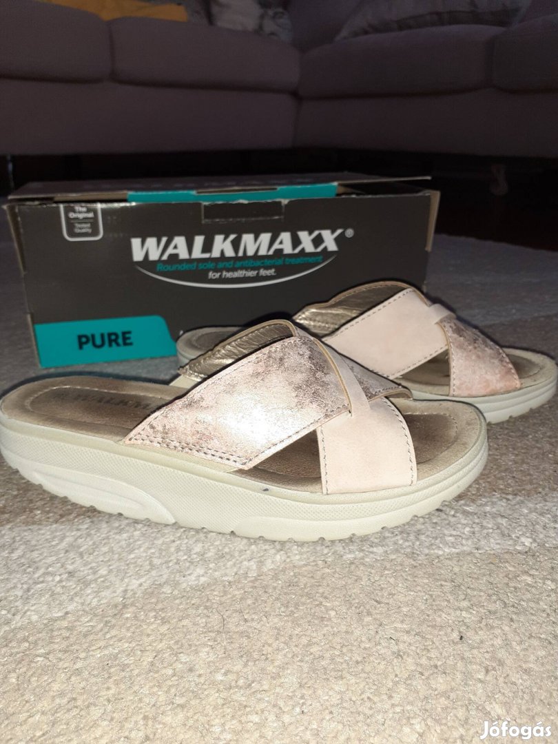 36- os Walkmax papucs