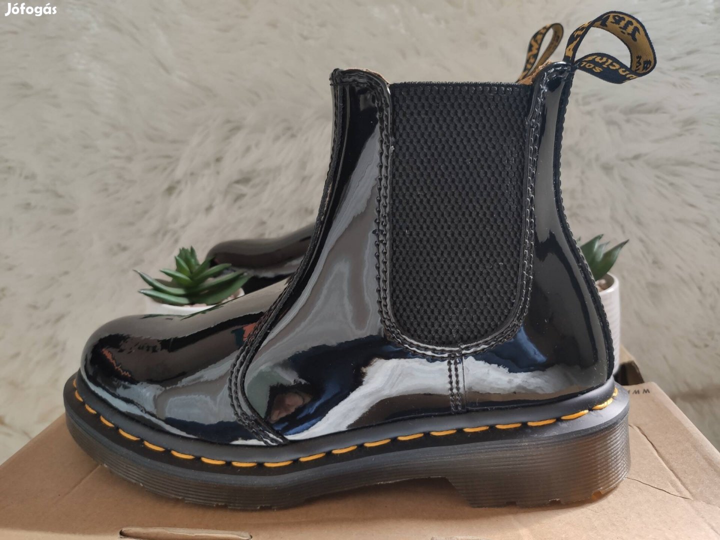 36-os Dr Martens 2976 női chelsea csizma