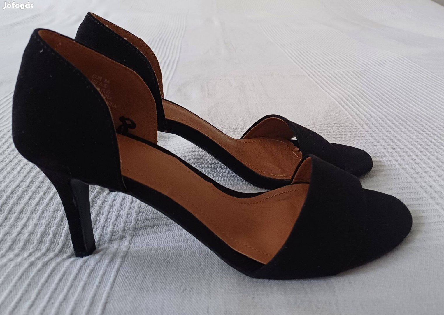 36-os H&M csinos magassarkú
