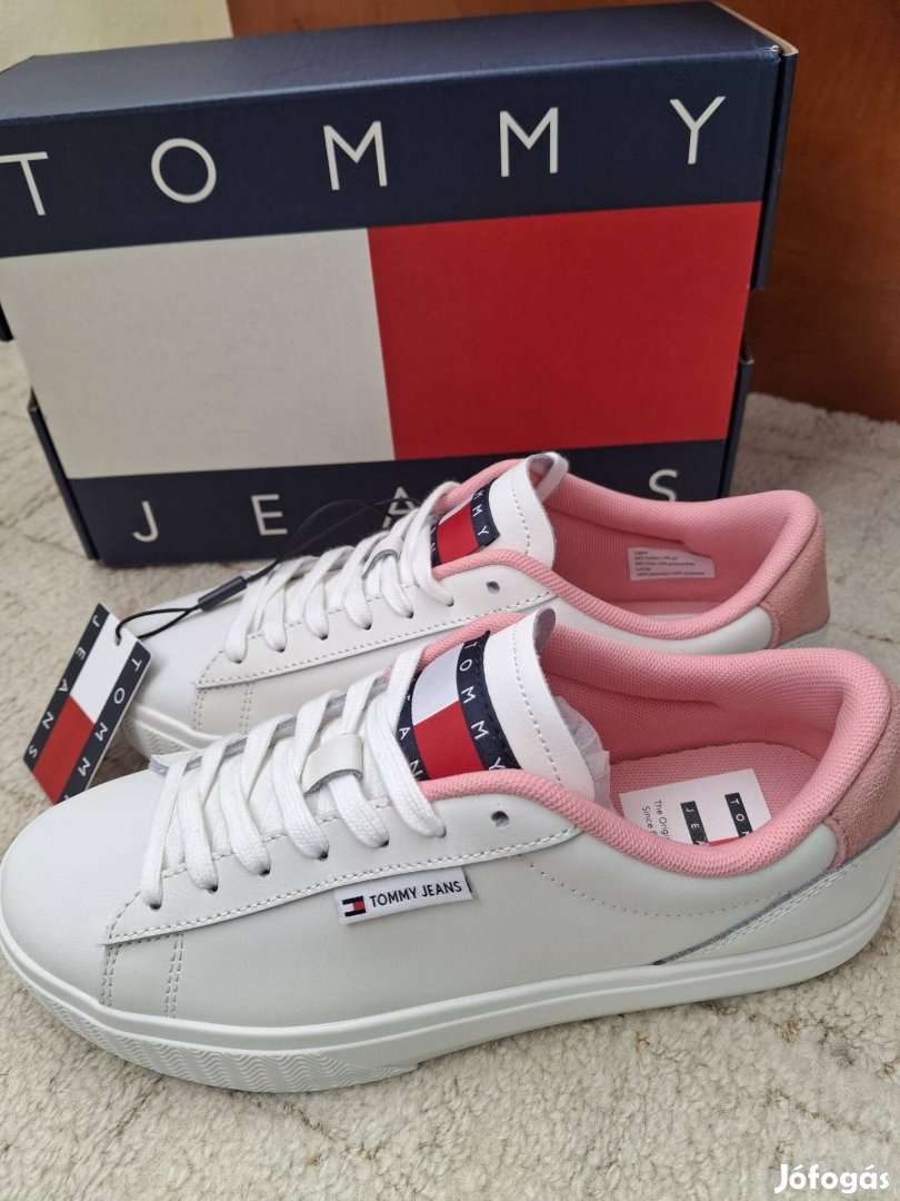 36-os Tommy Jeans cipő