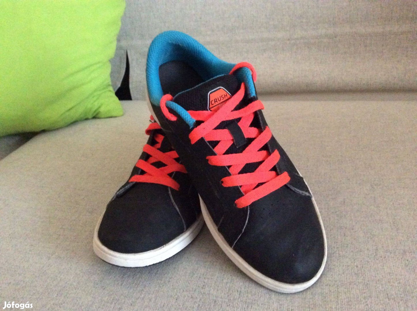 36-os fiú sportcipő Oxelo cipő Crush 100 fekete kék