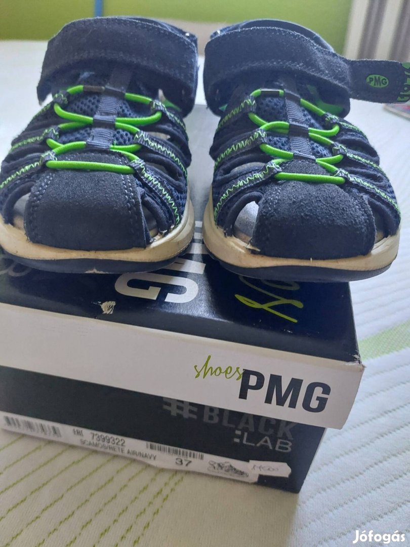 37-es Primigi szandál