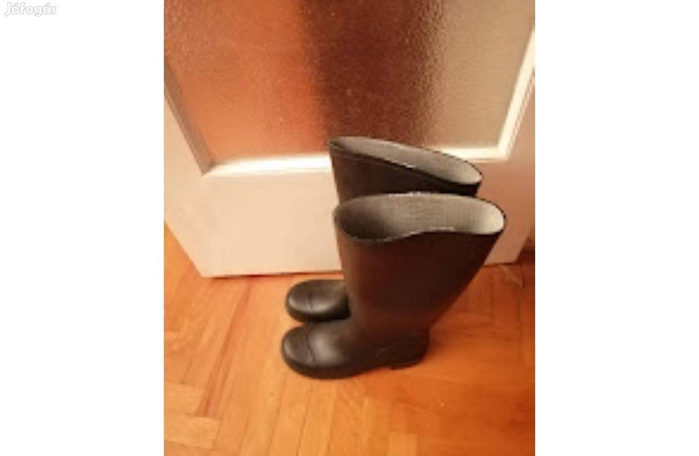 37-es méretű új gumicsizma