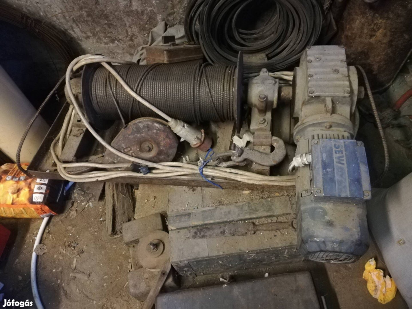 380V elektromos csörlő csere is