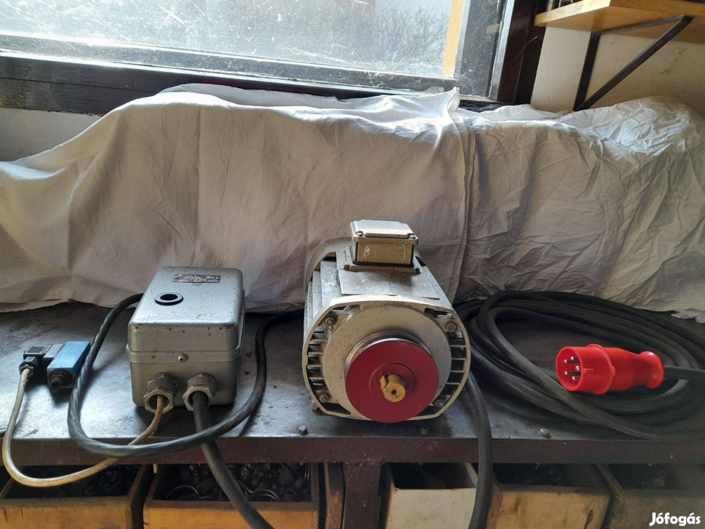 380 V-os villanymotor eladó