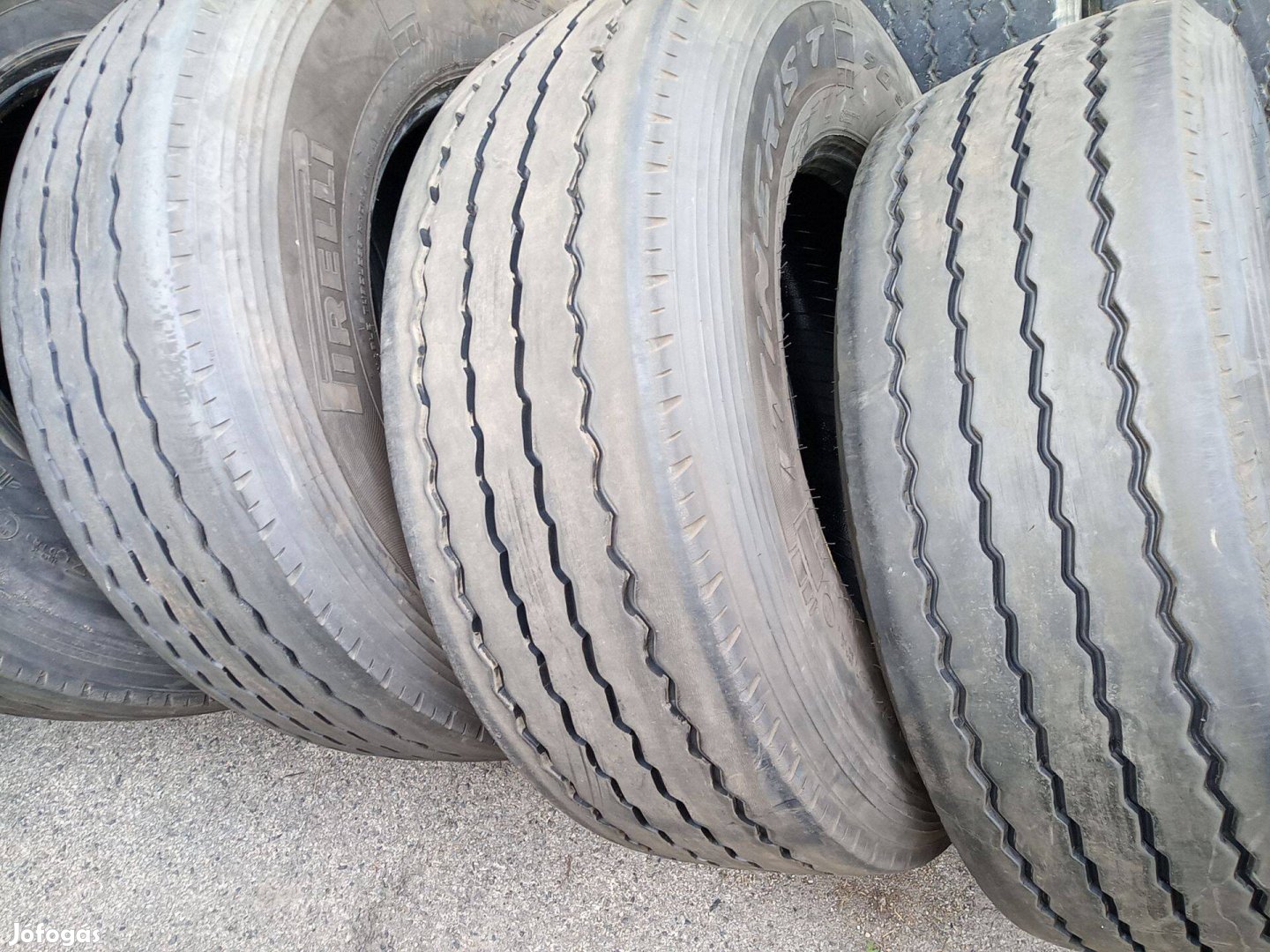 385 55R22.5 - 385 65R22.5 használt pótkocsi gumik 385 65R22.5 385 65