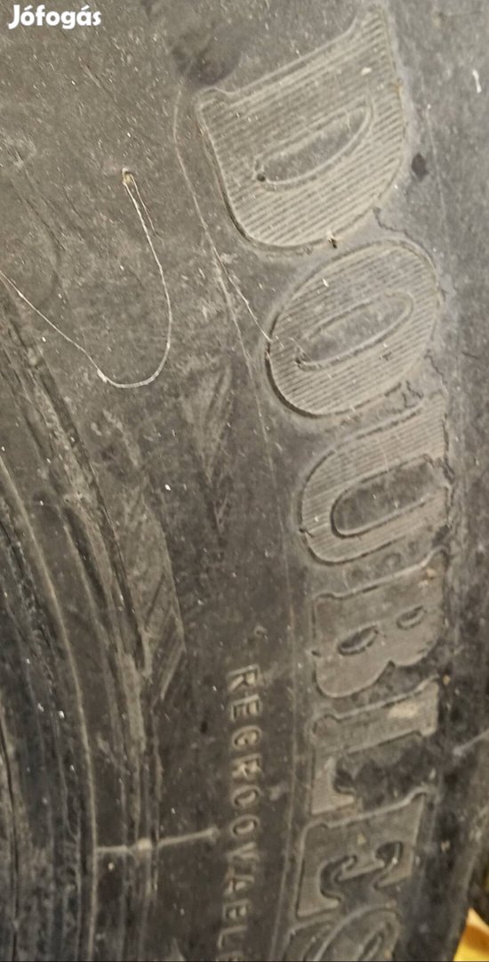 385/65 r22;5 pótkocsi gumi 