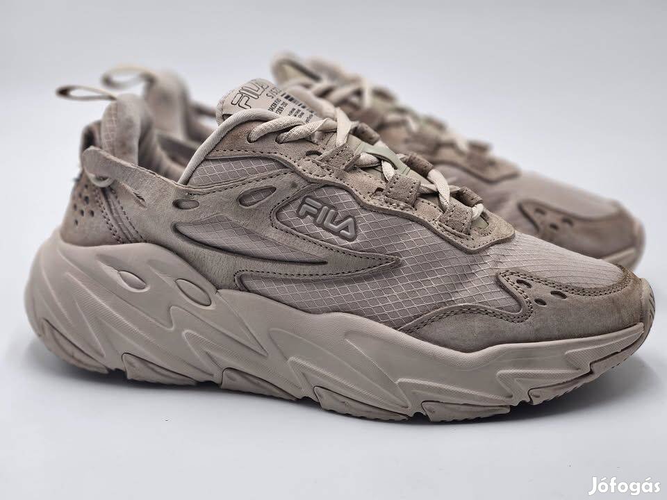 38 12-es Fila Ray Tracer Evo cipő