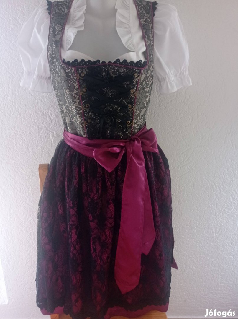 38/40 dirndl ruha köténnyel 