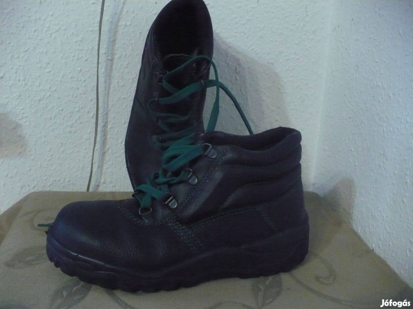 38 Ipoly acélbetétes bakancs