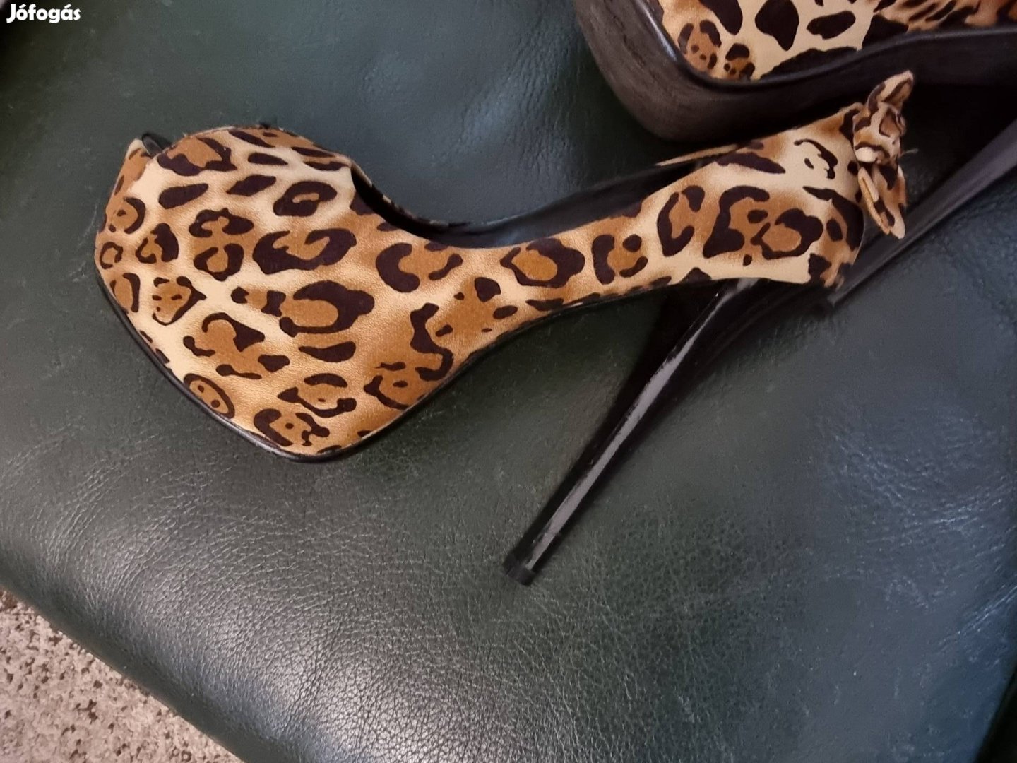 38 Olasz márkás platform ocelot alkalmi cipő Új 