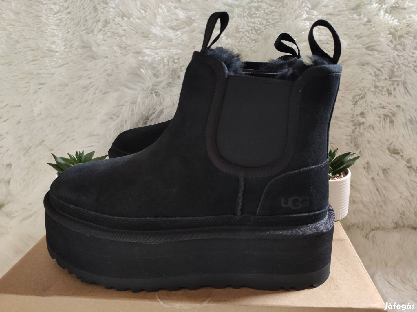 38-as Ugg platform női chelsea csizma