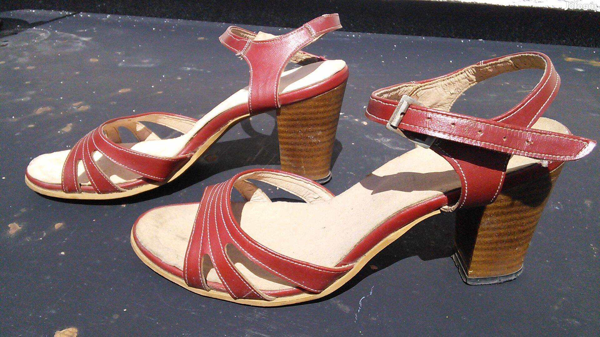 38-as bordó női magas sarkú szandál cipő magassarkú