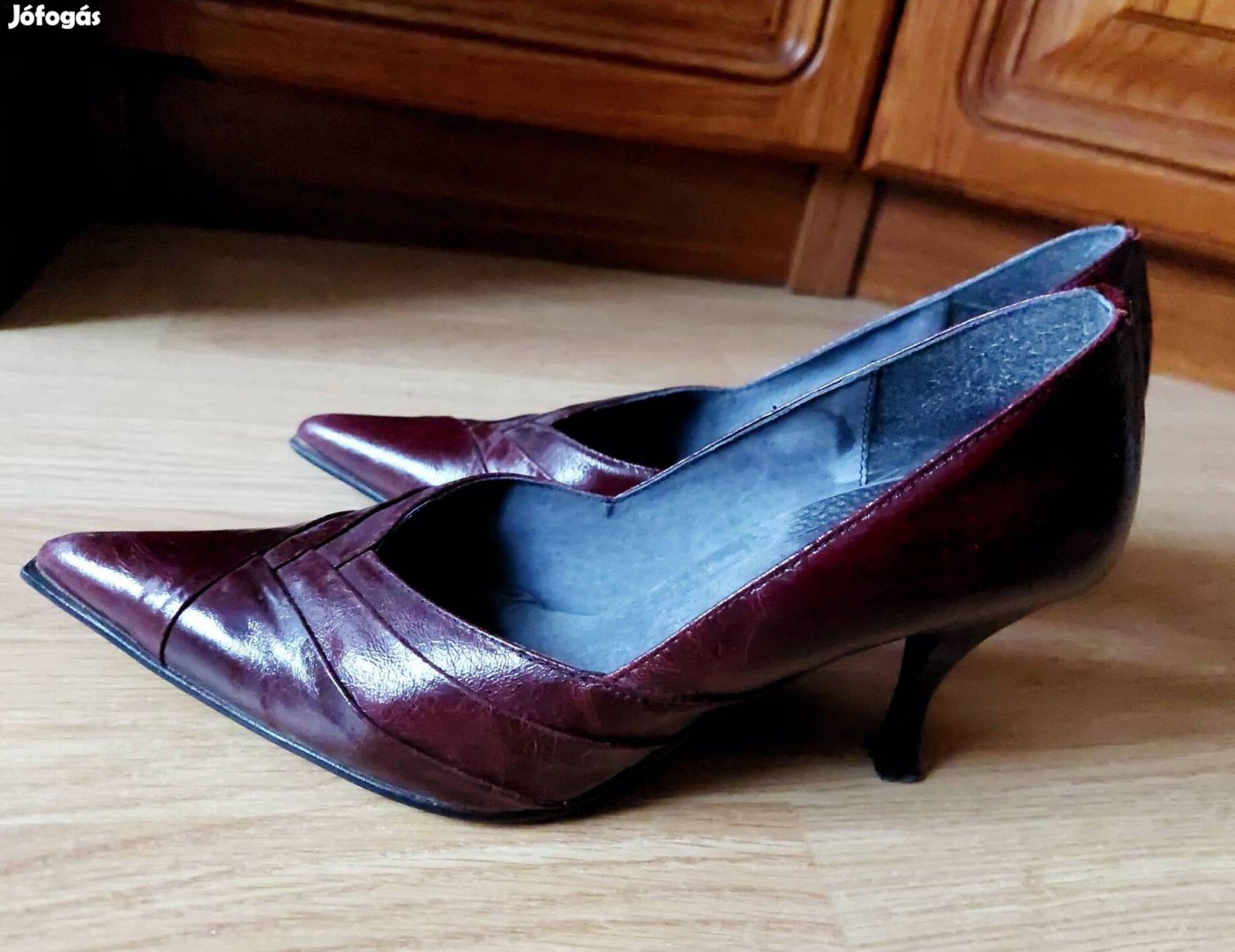 38-as magassarkú bőrcipó