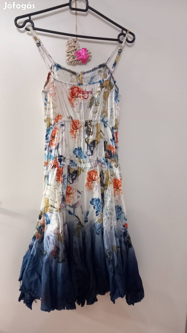 38-as meretaranyos Desigual ruha