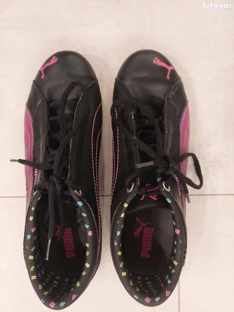 38-as női Puma sportos cipő