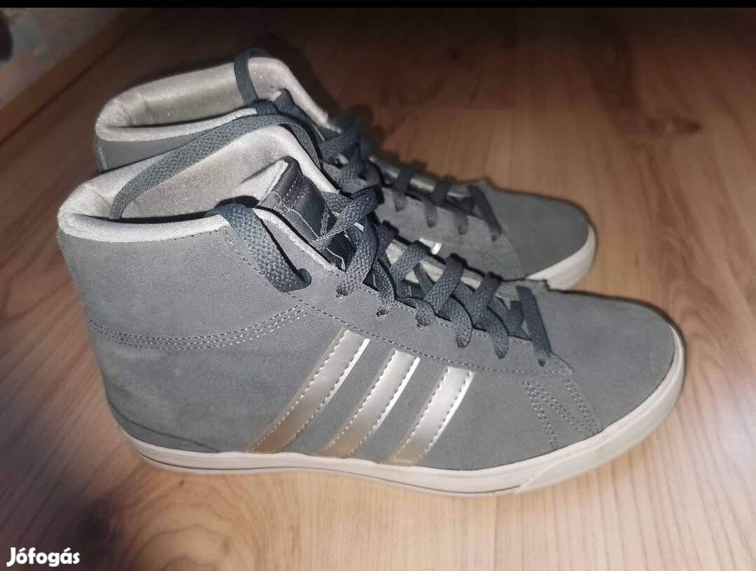 39 1/3-os Adidas Neo Label