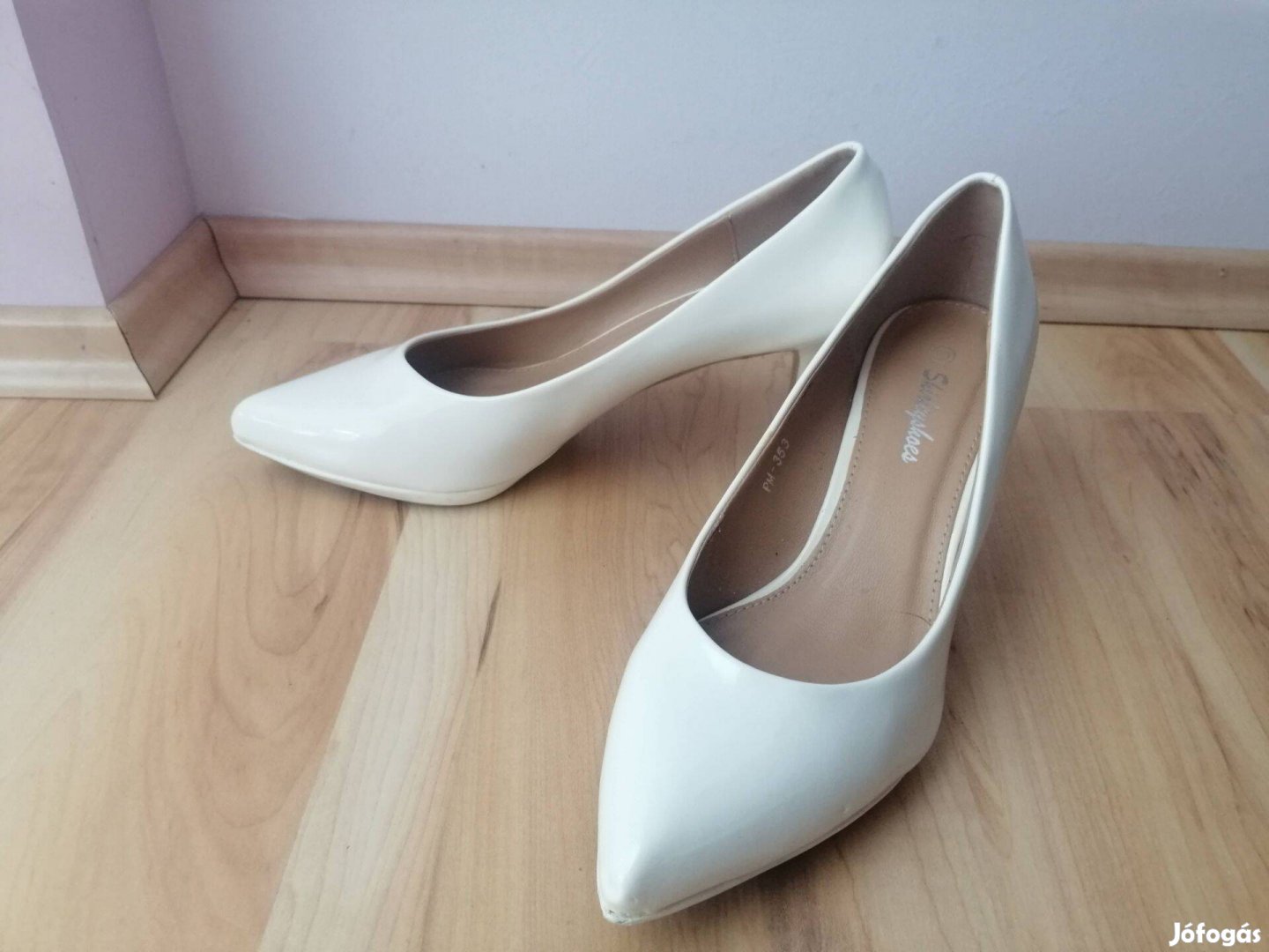 39 Alkalmi esküvő fehér cipő