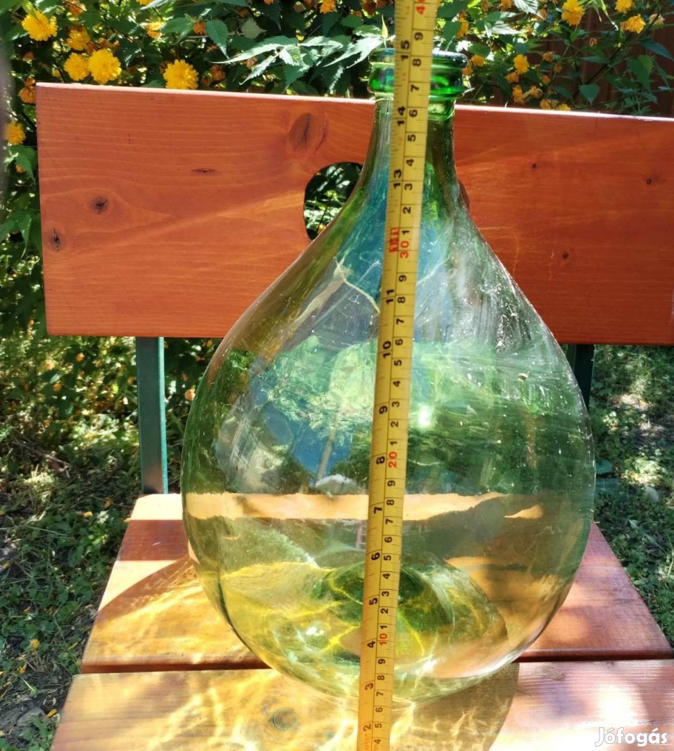 39 cm magaszöld színű régi, üveg demizson