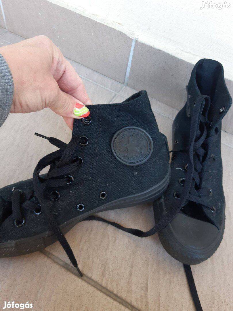 39-es Fekete női converse magas szárú cipő