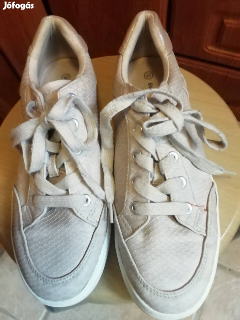 39-es Graceland sötét bézs színű női utcai cipő új állapotban 