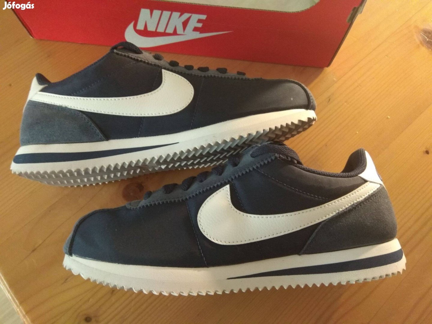 39-es Nike Cortez