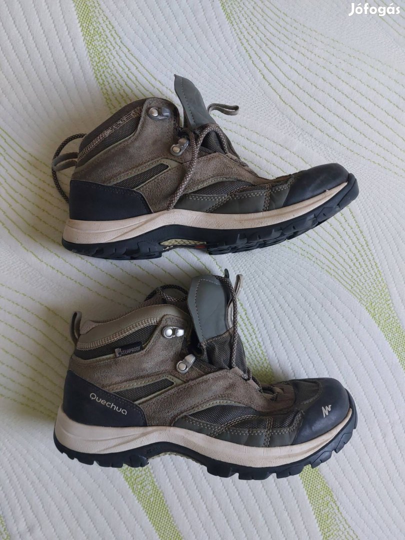 39-es Quechua bakancs, MH100-as, vízálló