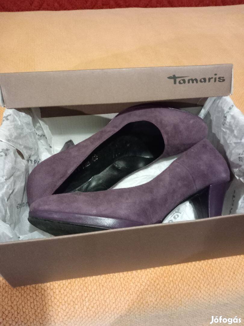 39-es Tamaris, padlizsán színű női cipő
