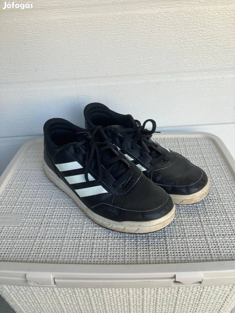 39-es adidas cipő