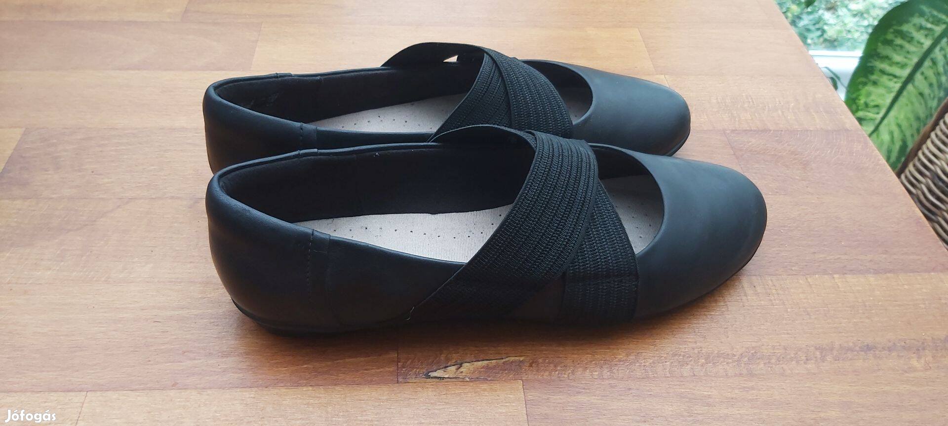 39-es balerina cipő, megkímélt állapotban, fekete