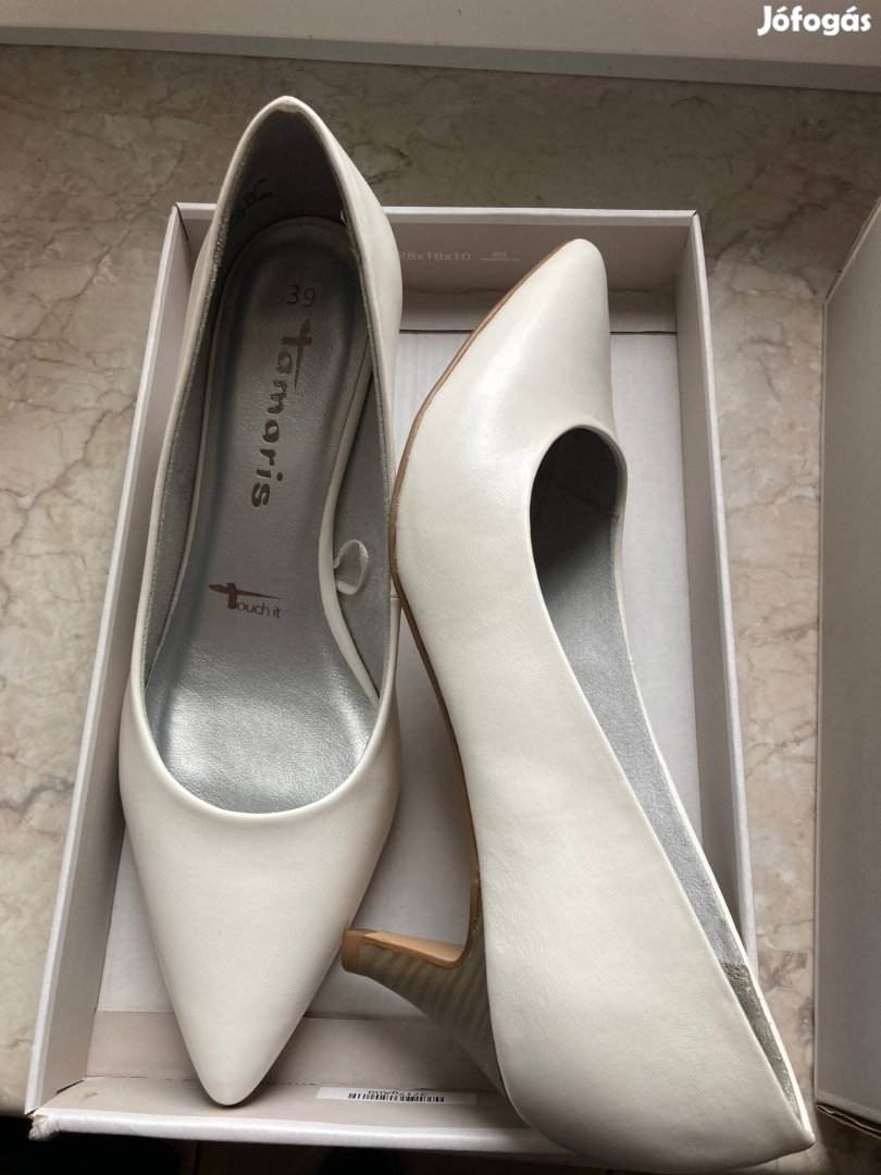 39-es új tört fehér bőr Tamaris cipő eladó