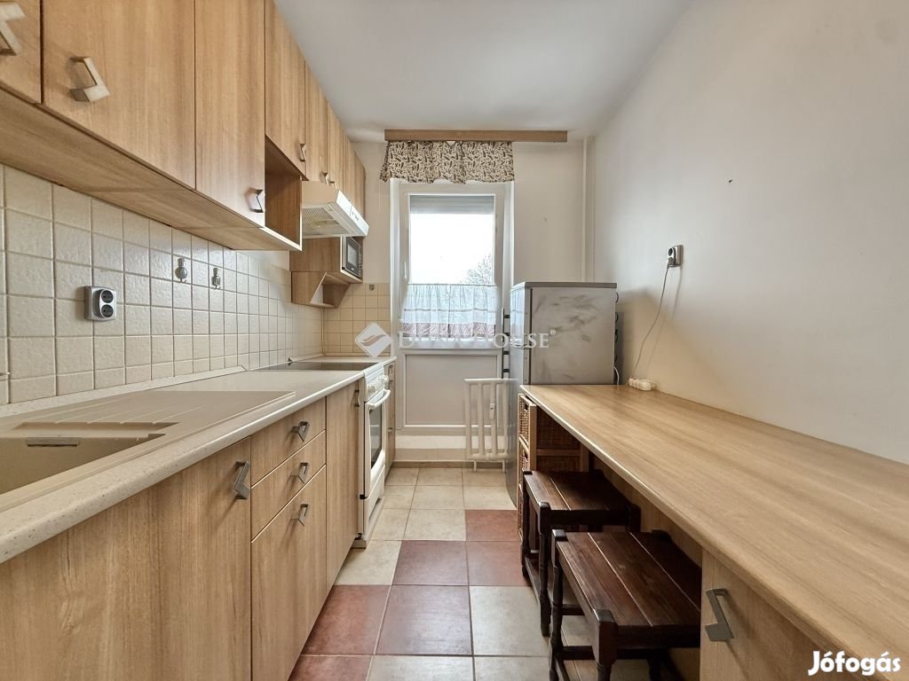 39 nm-es lakás eladó Pécs