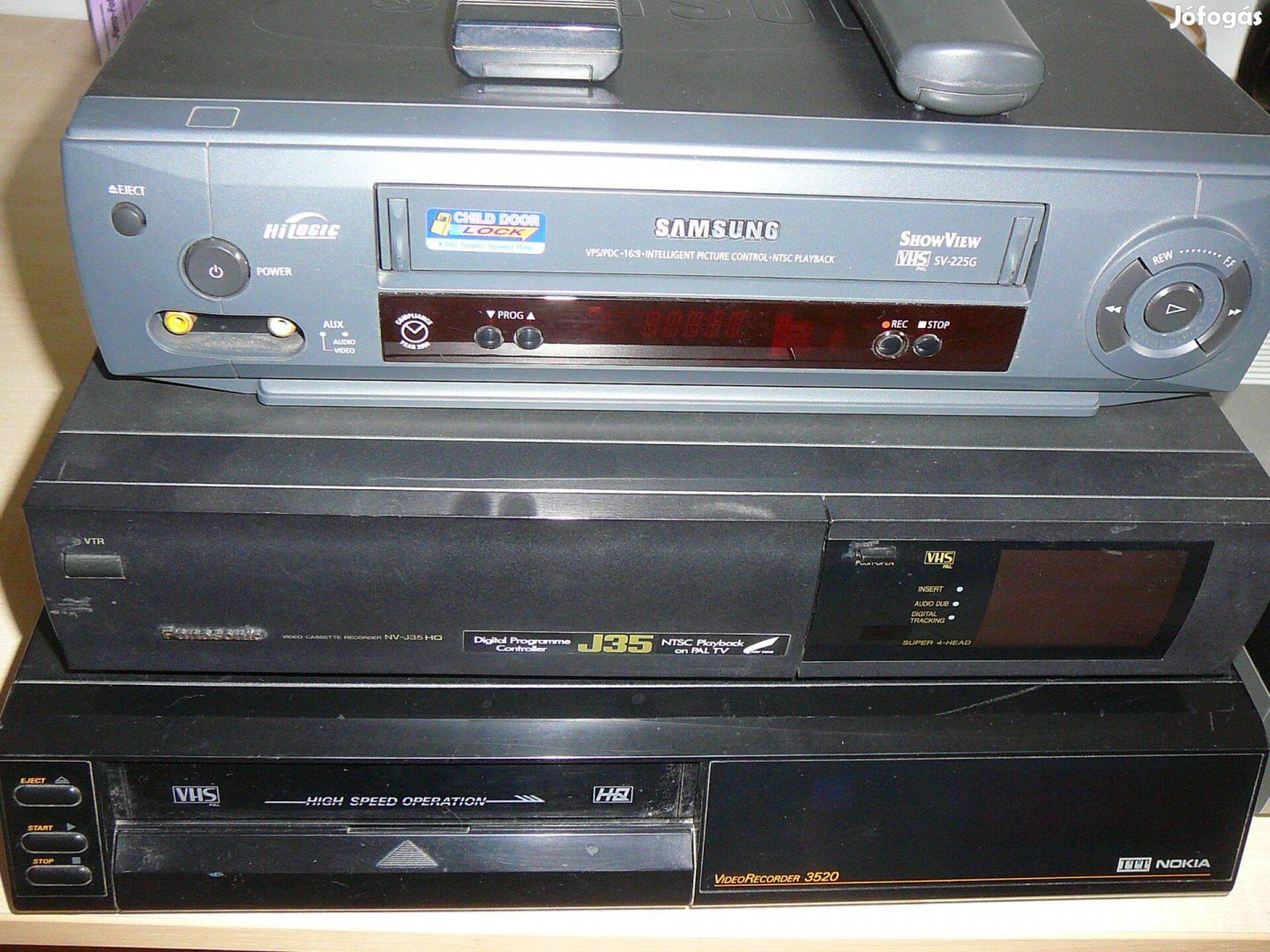 3DB régi VHS video magnó egybe eladó