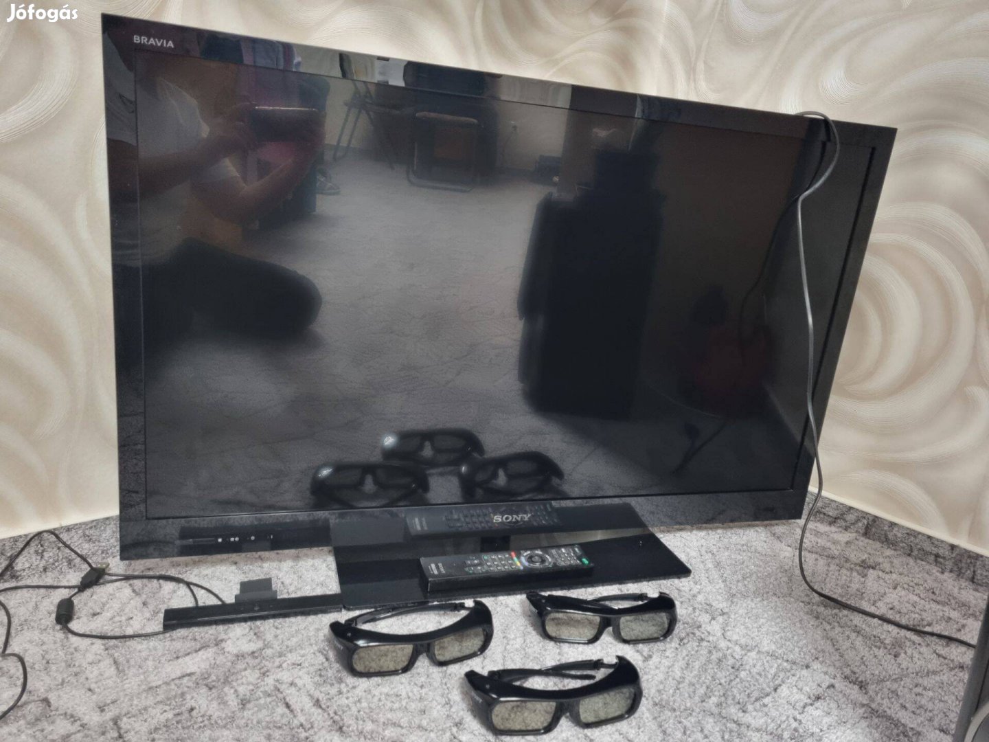 3D Sony tv eladó 3 db szemüveggel és 1 db kamerával