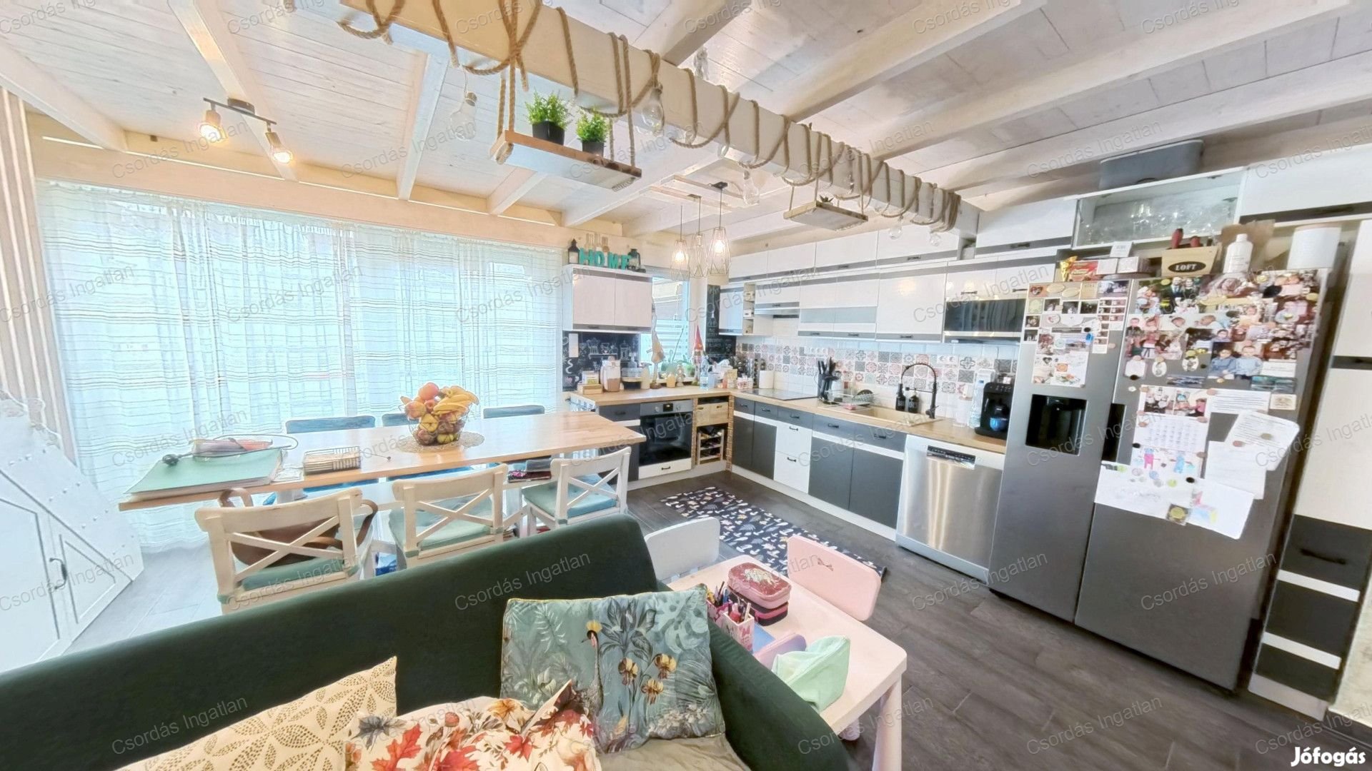 31 szobás, 6 éve épült, IGÉNYESEN KIVITELEZETT családi ház