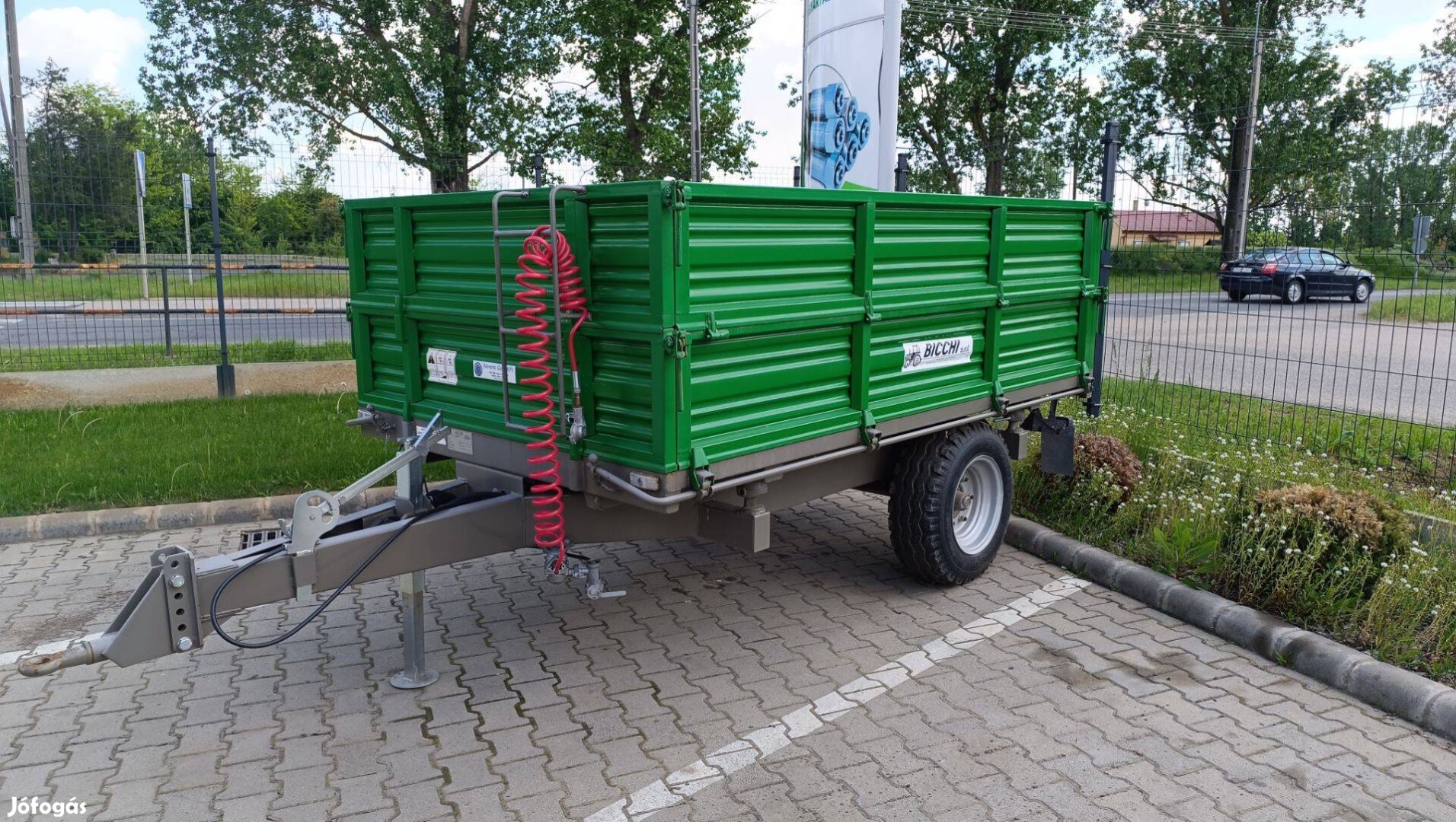 3,2 tonnás BRT 228 Bicchi egytengelyes pótkocsi
