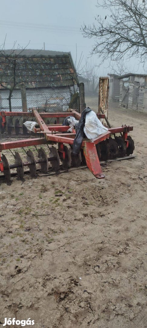 3,2m vontatott tárcsa 510 mm lapokkal !