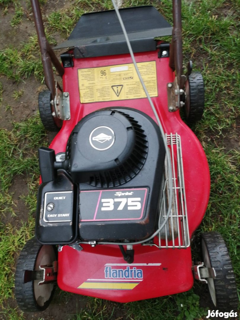 3,75 lóerős briggs motoros fűnyíró 