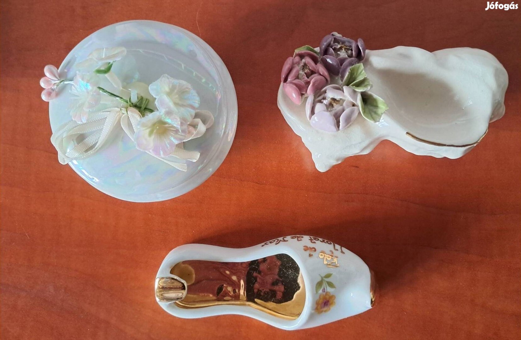 3 Részből Álló Nagyon Szép Porcelán Készlet