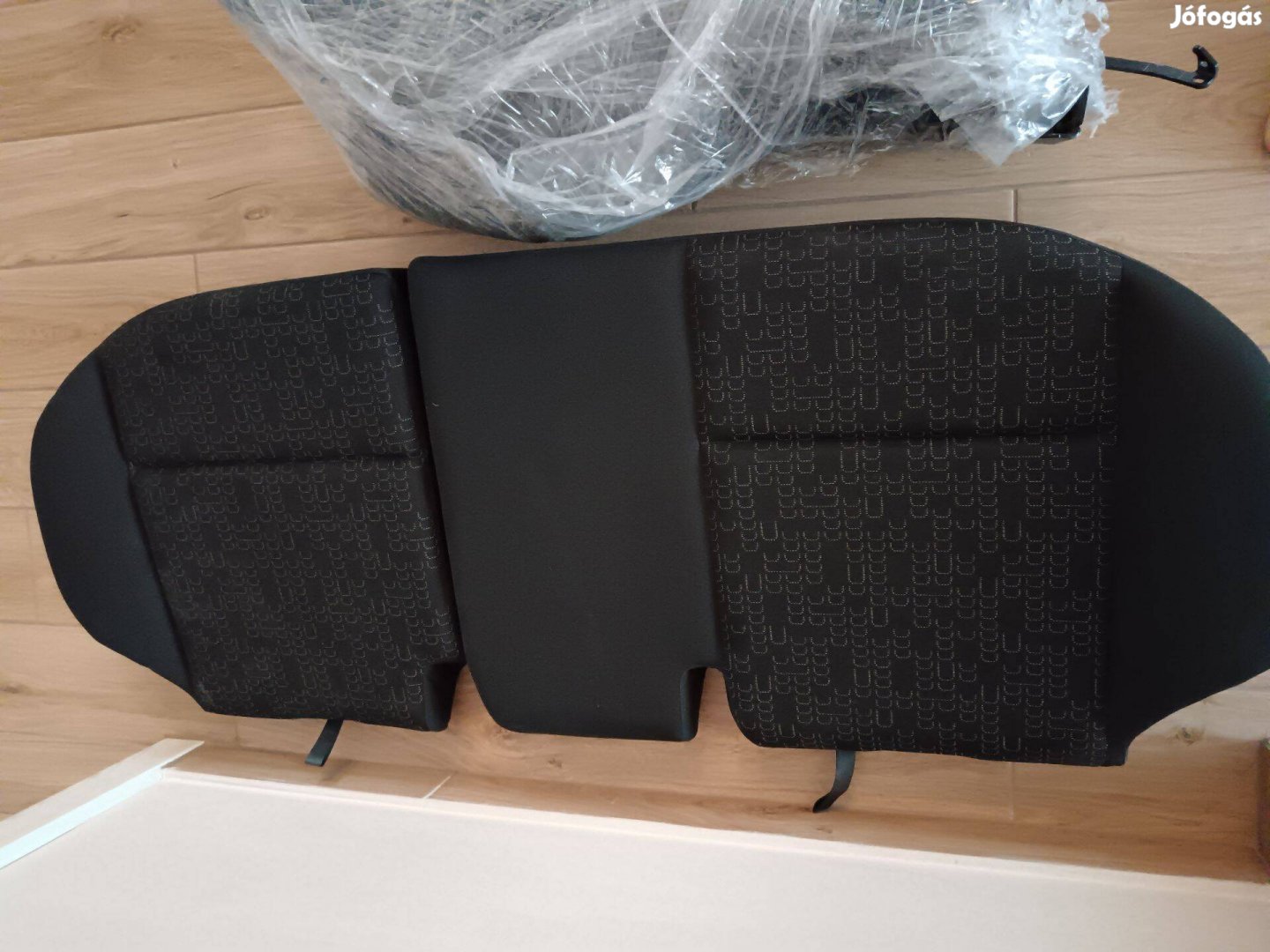 3 ajtós mitsubishi colt hátsó ülés ingyen házhoz