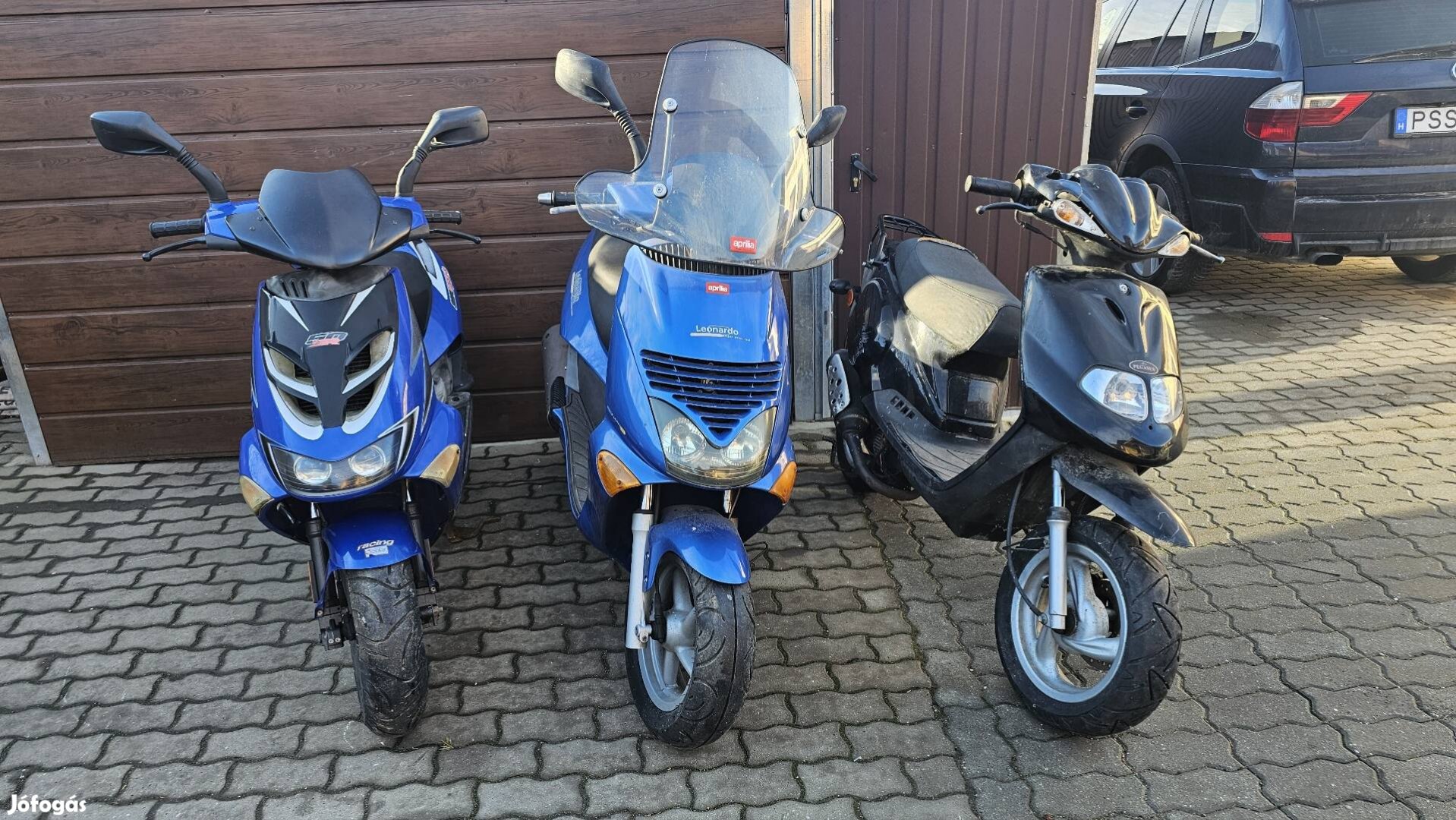 3 darab robogó. Aprilia SR 50 ditech---Leonardo--Pegasus