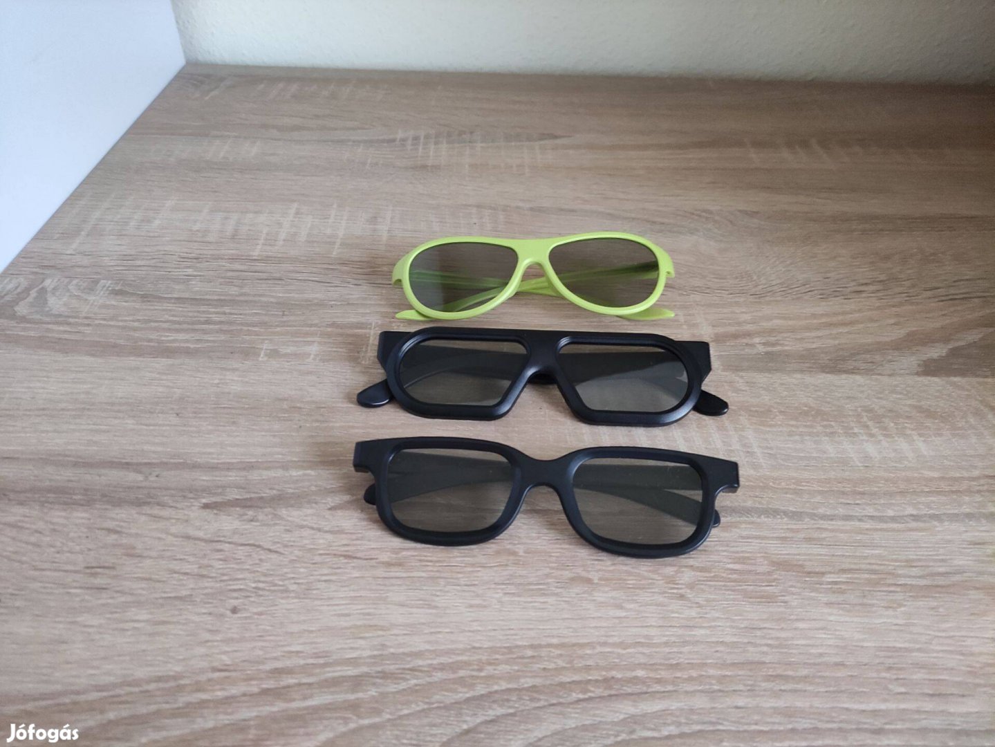 3 db 3D-s új szemüveg