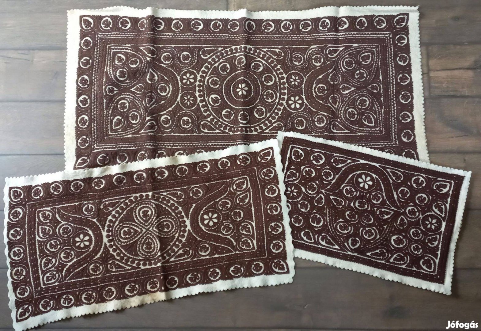 3 db. gyönyörű kézimunka együtt 2 Asztalfali terítő 1