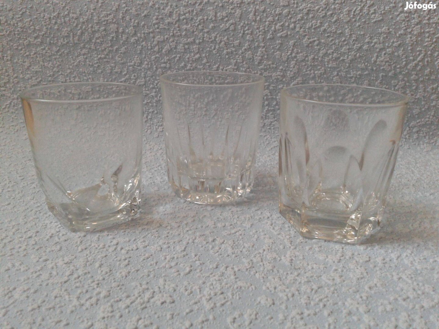 3 db különböző üveg pohár whiskynek víznek üdítőnek egyben