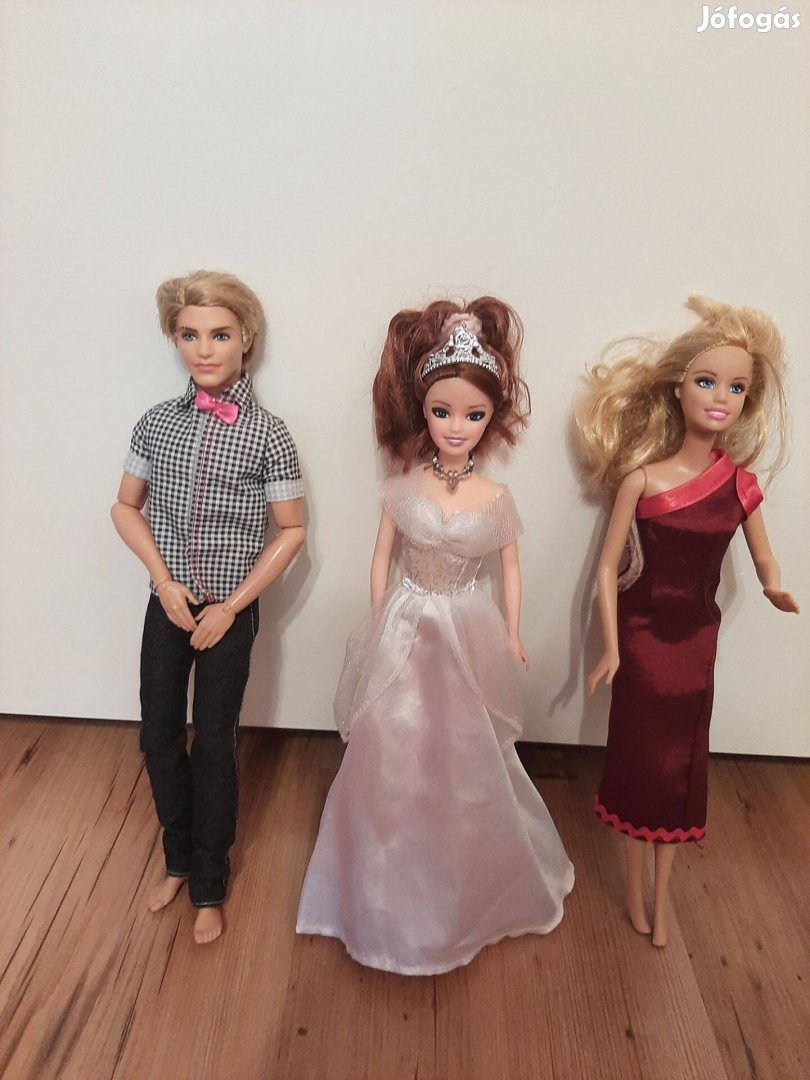 3 db-os Barbie baba szett, ruhával együtt