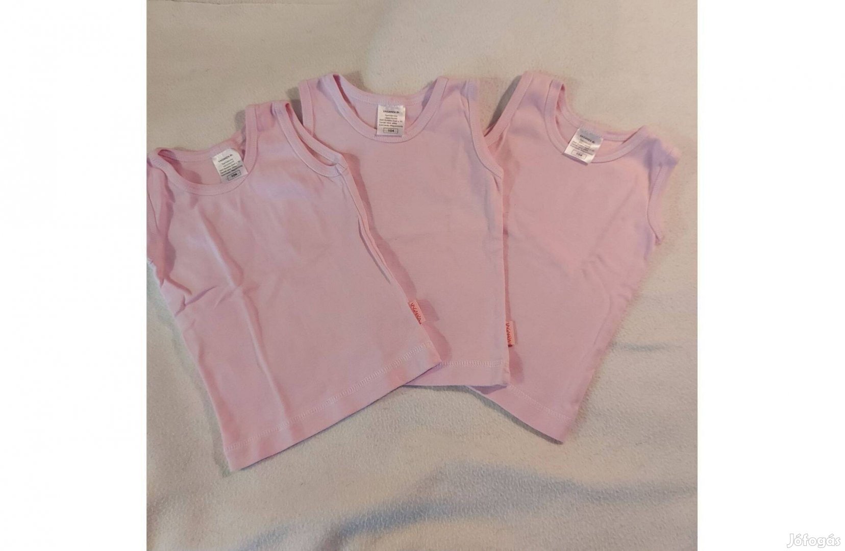3 db rózsaszín 104-es kislány trikó újszerű állapotban