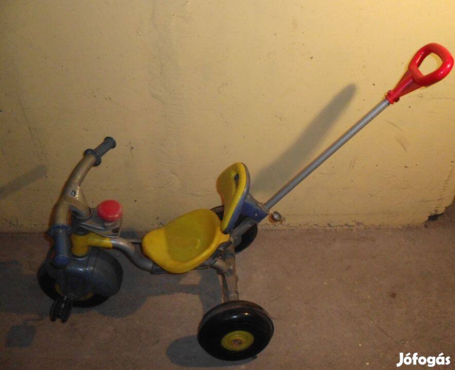 3 erekű tricikli kisgyerekeknek leszerelhető rásegítő karos